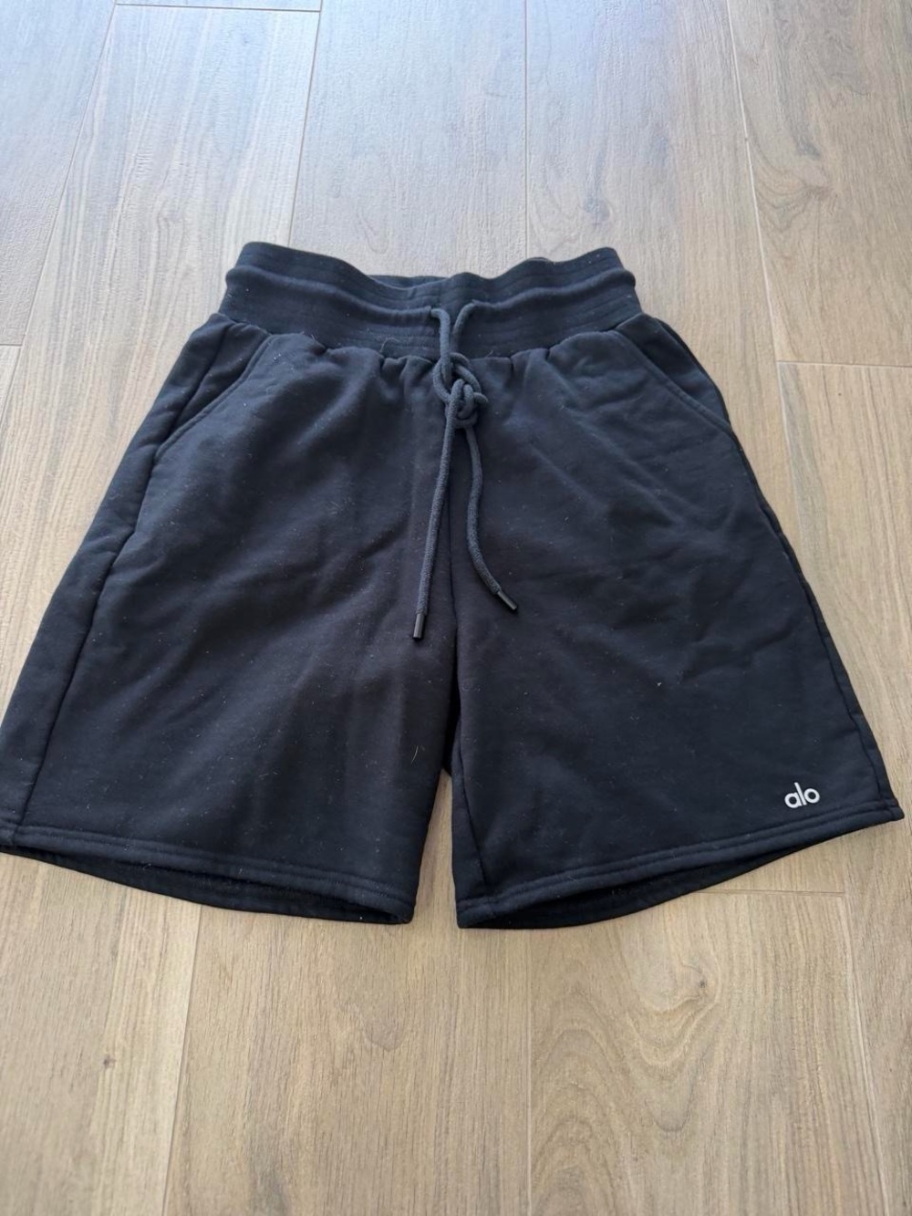 ALO Yoga woman’s Black Athletic Drawstring Shorts